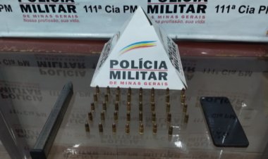 Polícia Militar apreende munições e recupera motocicleta roubada em Visconde do Rio Branco
