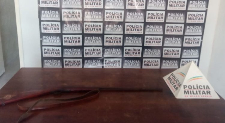 Polícia Militar apreende espingarda na zona rural de Rodeiro