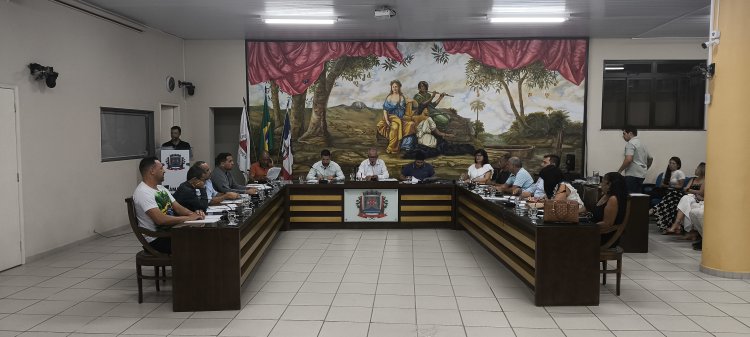 Maioria dos vereadores autoriza Prefeitura de Ubá a rescindir contrato com a Copasa