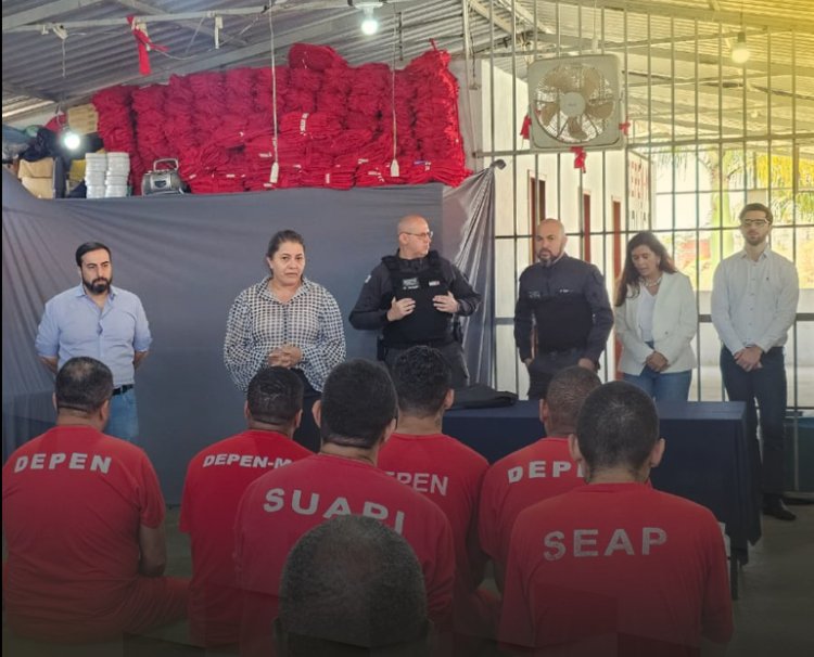 Prefeito Ângelo Chequer visita Presídio de Viçosa para palestra com detentos