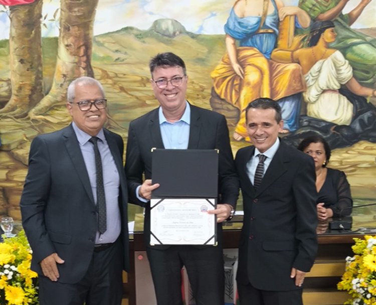 Rogério Ferreira da Silva é agraciado com o Título de Cidadão Honorário pela Câmara de Ubá